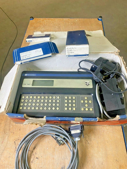 Télémécanique TSX T407 10 + TSX17ACC7 + 2 x TS4 50 F + TSX17ACC6 - KLR Automation