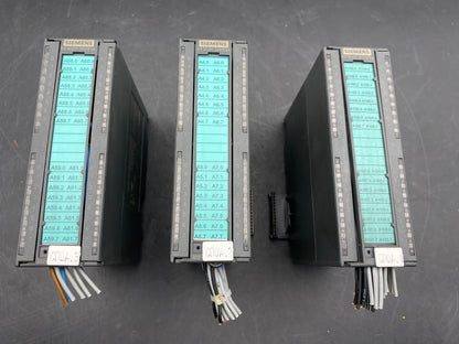 LOT OF 3 SIEMENS SIMATIC S7-300 DIGITAL OUTPUT MODULE 6ES7322-1BL00-0AA0