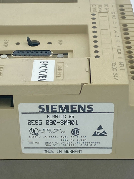 SIEMENS SIMATIC S5 6ES5 090 - 8MA01. 1 sortie HS ( voir photo ) - KLR Automation