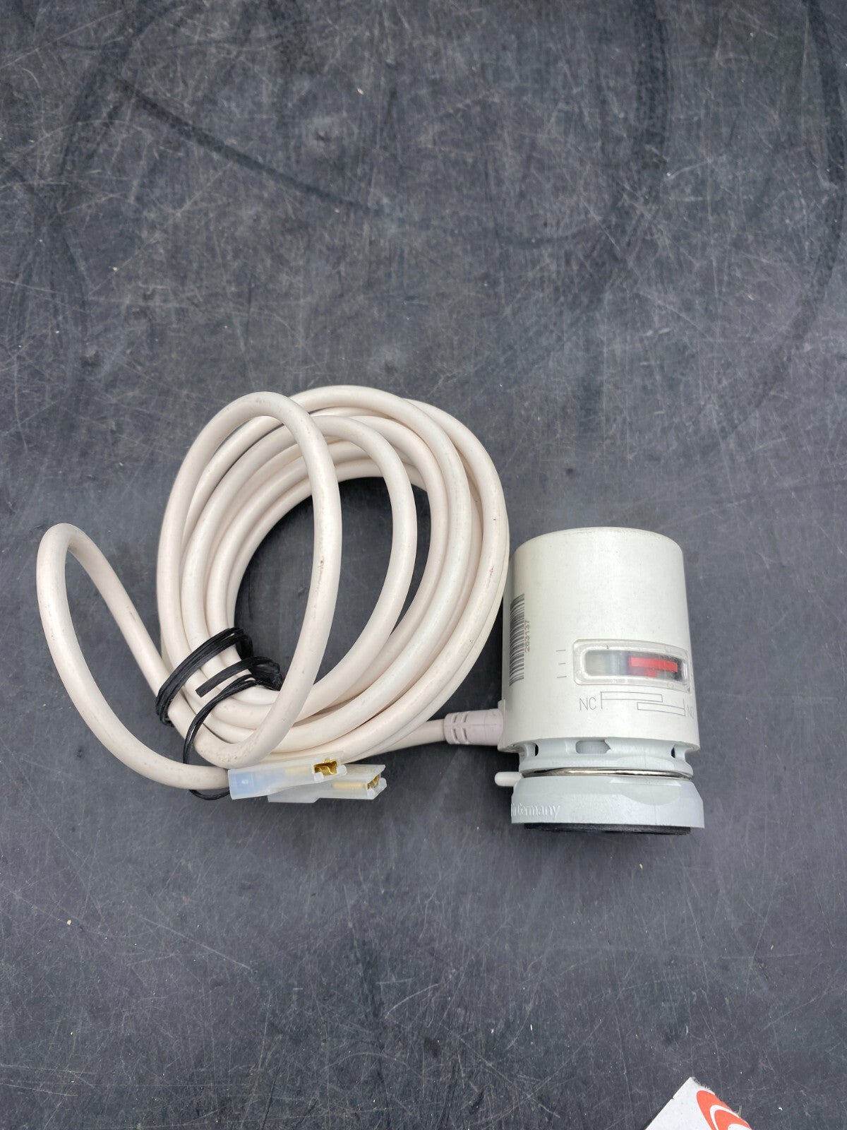 32PC X Honeywell MT4-230-ZW Thermal Actuator