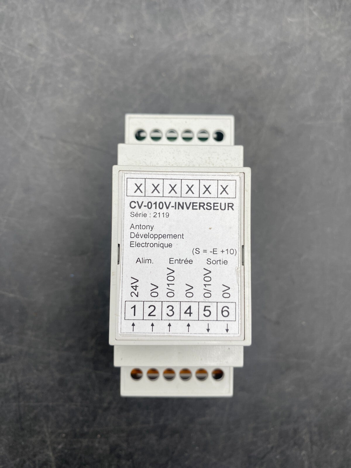 LOT DE 5 CV-010V-INVERSEUR SERIE 2119