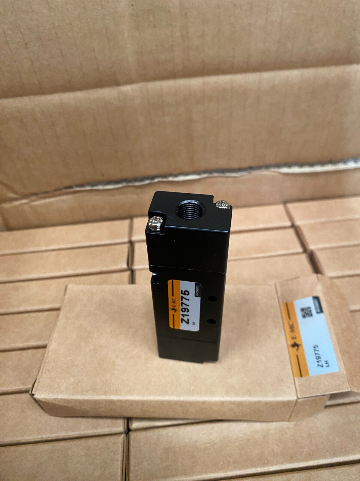 EMC RVA5212 - 06 Z19775 G1/8 Z21504 VANNE DE REGULATION D'AIR 5/2 5/3 x10pc - KLR Automation