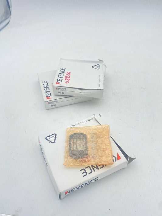 Lot de 3 x pc == KEYENCE R-6 SENSOR