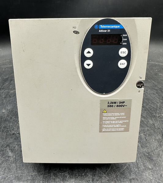 TELEMECANIQUE ATV31HU22N4 2.2kW 3HP V1.7 ALTIVAR 31 VARIATEUR - KLR Automation