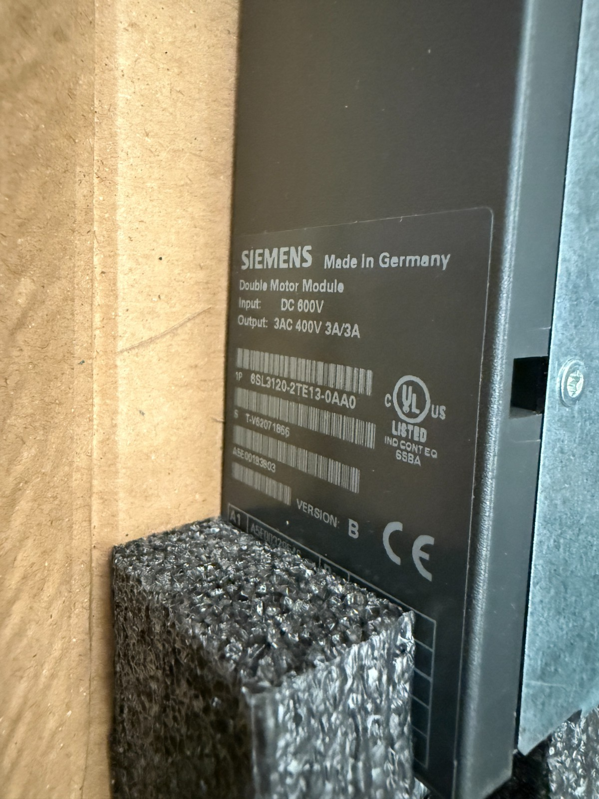Siemens 6SL3120-2TE13-0AA0 SINAMICS , motor module. New