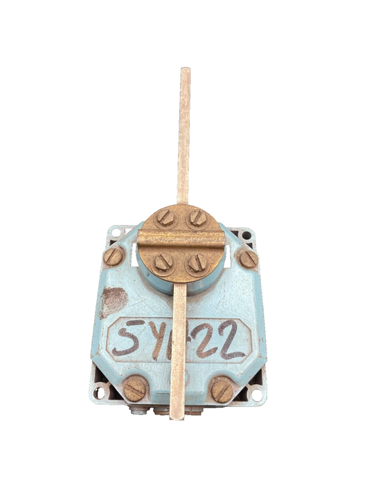 TELEMECANIQUE XC2-R 63140 INTERRUPTEUR DE FIN DE COURSE