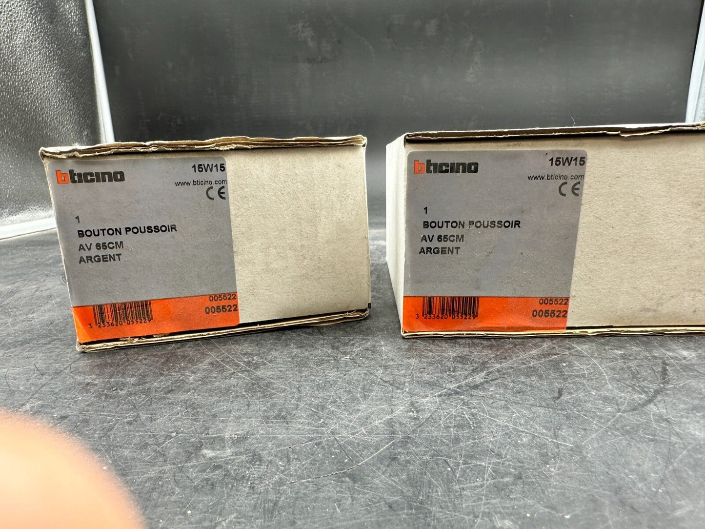 1pc x Bouton - poussoir antivandale NO - NF à encastrer handicap. 005522 BTICINO - KLR Automation