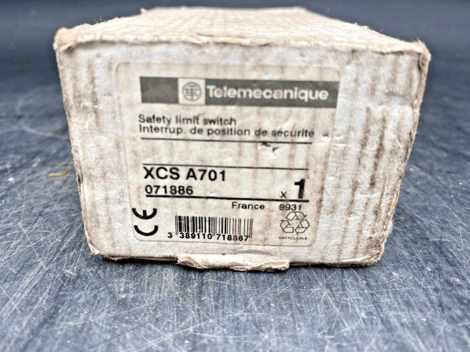 TELEMECANIQUE XCSA701 071886 INTERRUPTEUR DE POSITION DE SECURITE - KLR Automation