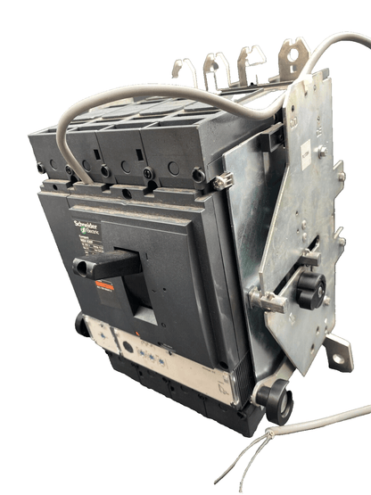 SCHNEIDER ELECTRIC COMPACT NSX 630F MICROLOGIC 2.3 800V 8kV AVEC TIROIR SANS CLE - KLR Automation
