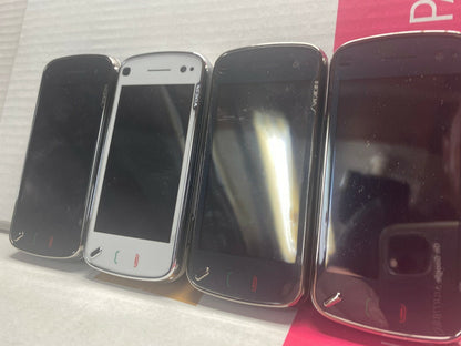 Lot de 4 x Nokia N97 Mobile Phone Old Stock Rare collectors Mobile Phone GSM - KLR Automation