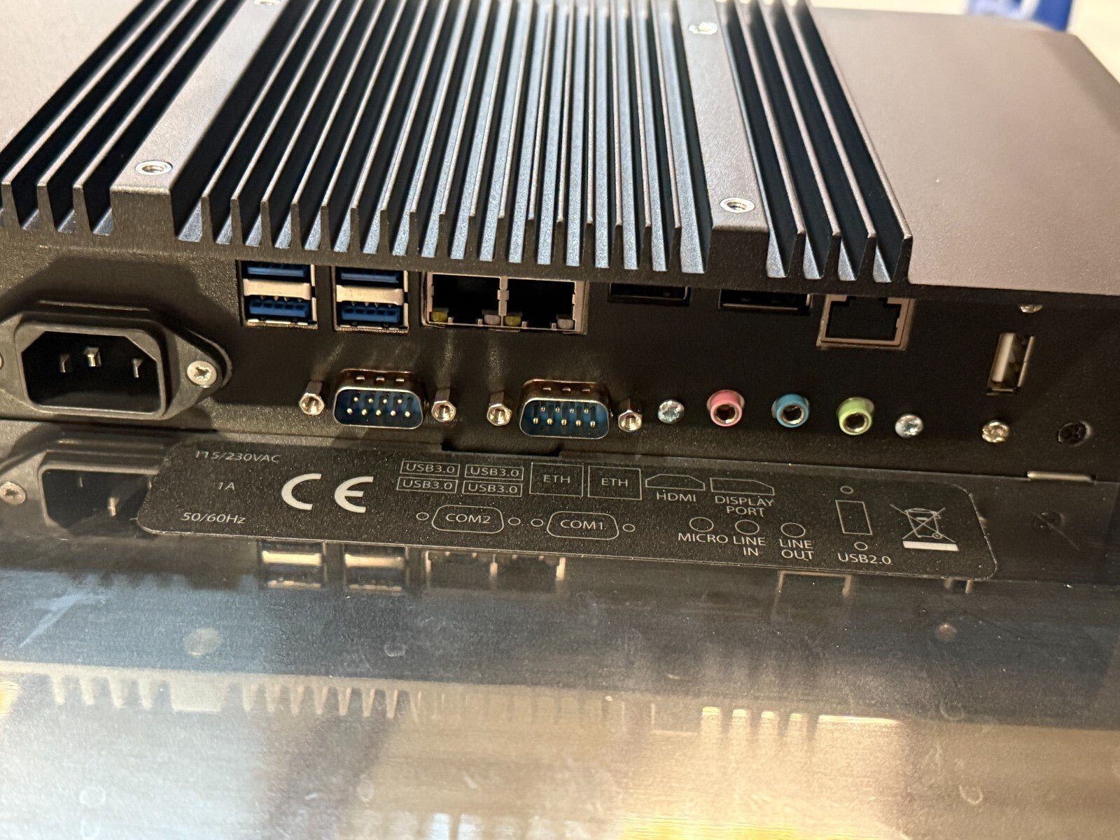 Panel PC industriel 21,5" inox IP69 | IPO TITAN - P - 21W QP fanless TITAN21WPQP - KLR Automation