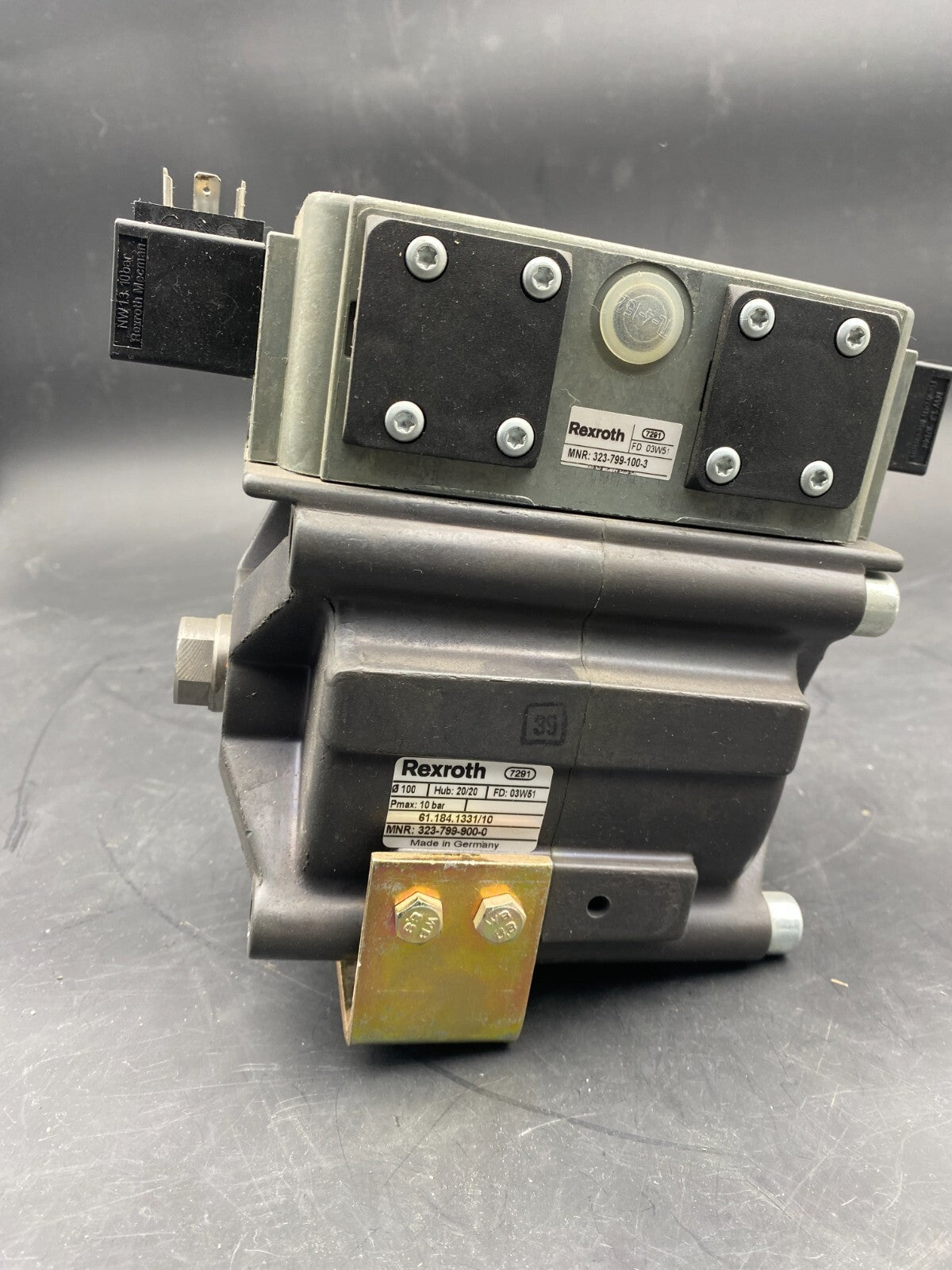 1pc x REXROTH PUMP 323 - 799 - 900 - 0 61.184.1331/10 10BAR HUB 20/20 + 323 - 799 - 100 - 3 - KLR Automation