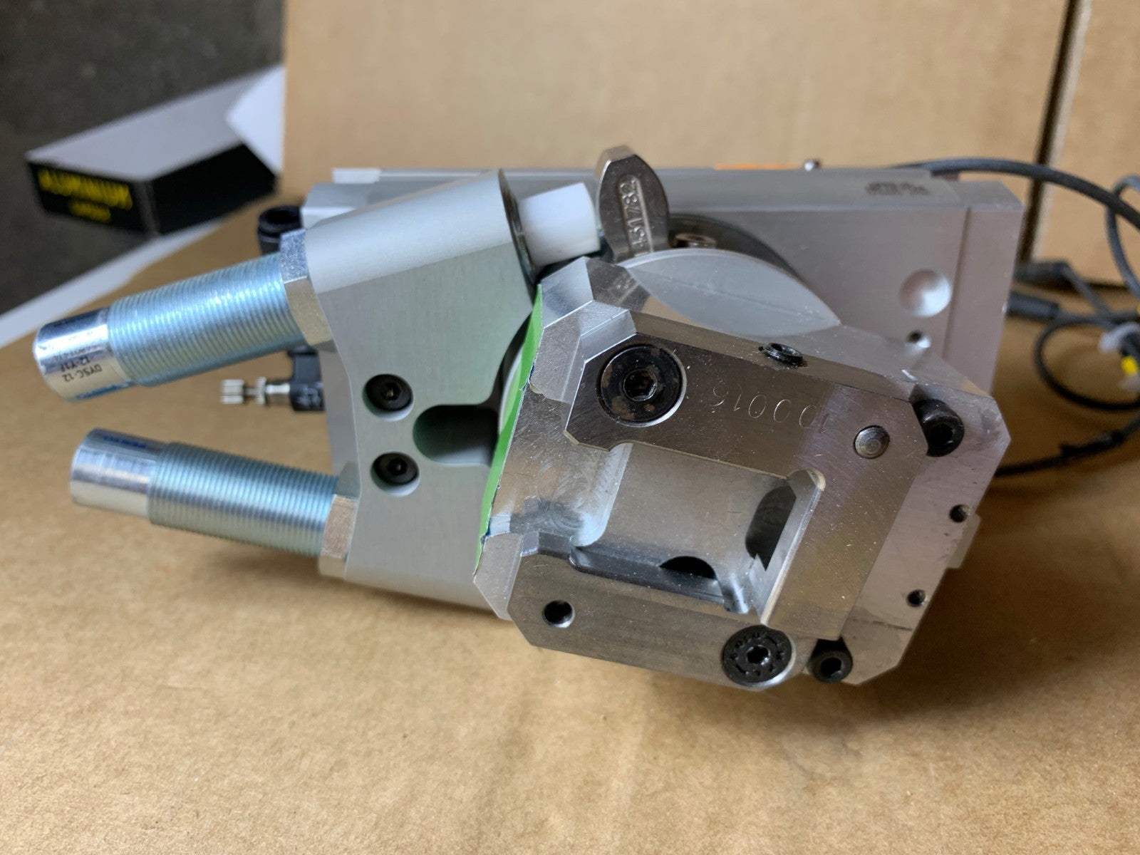 DRRD-25-180-FH-Y12A . Festo Semi-Rotary Drive 574401 j702