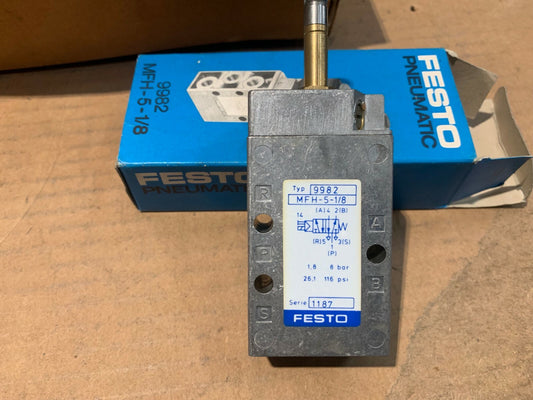 New Old Stock 1pc x SOLENOID VALVE 5/2 MONOSTABLE MFH-5-1/8 1.8-8bar FESTO 9982 