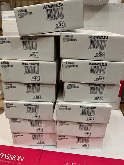 Neuf lot de 2 X . Sanyo Denki San Ace 120 Ventilateurs CC DC . 9G1248A4011 48V - KLR Automation