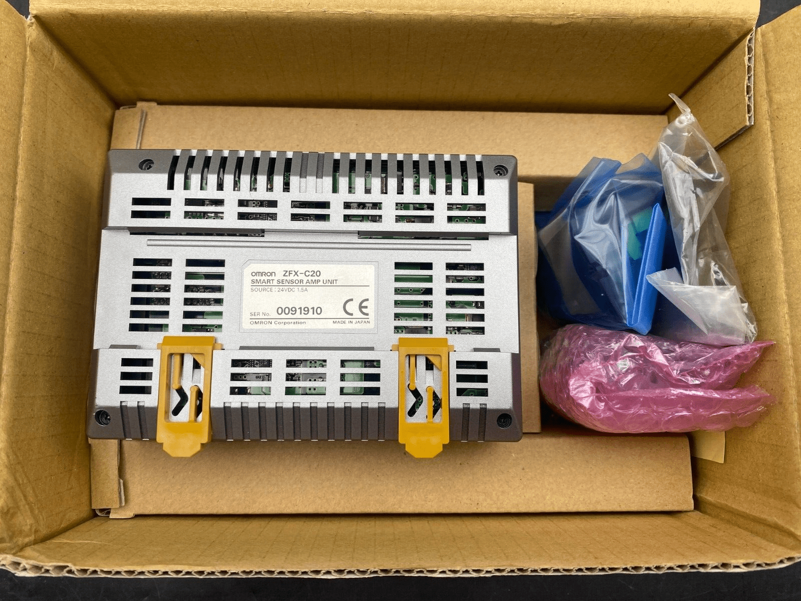 OMRON ZFX - C20 SMART SENSOR AMP UNIT 24VDC 1.5A x1pc - KLR Automation