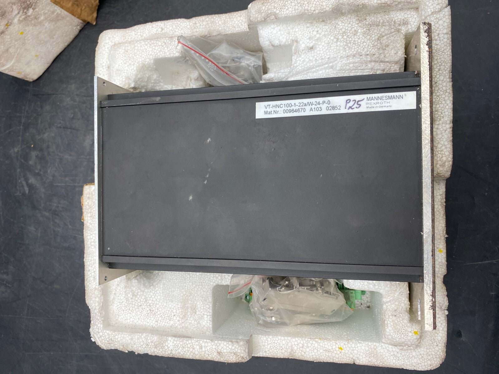 REXROTH HNC100 VT-HNC100-1-22A/W-24-P-0 DIGITAL AXIS CONTROL