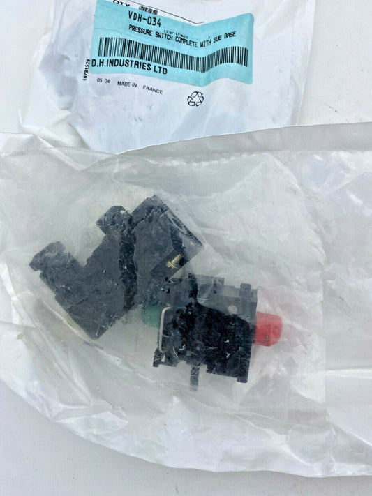 1pc x PRE-A12 PARKER PRESSURE SWITCH + PZU-A  VDH-034