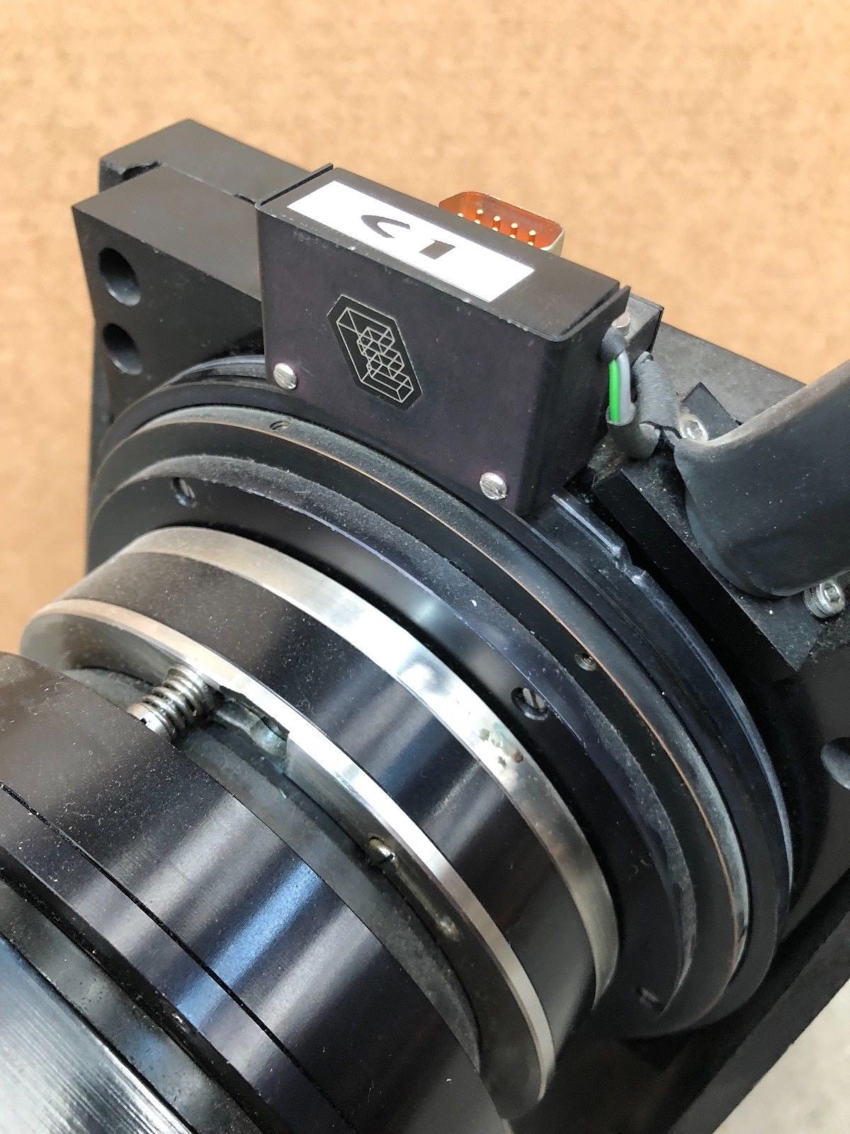 Tour optic EALING ELECTRO - OPTICS EEO outil provenant de chez Kinoptik Paris 2 - KLR Automation