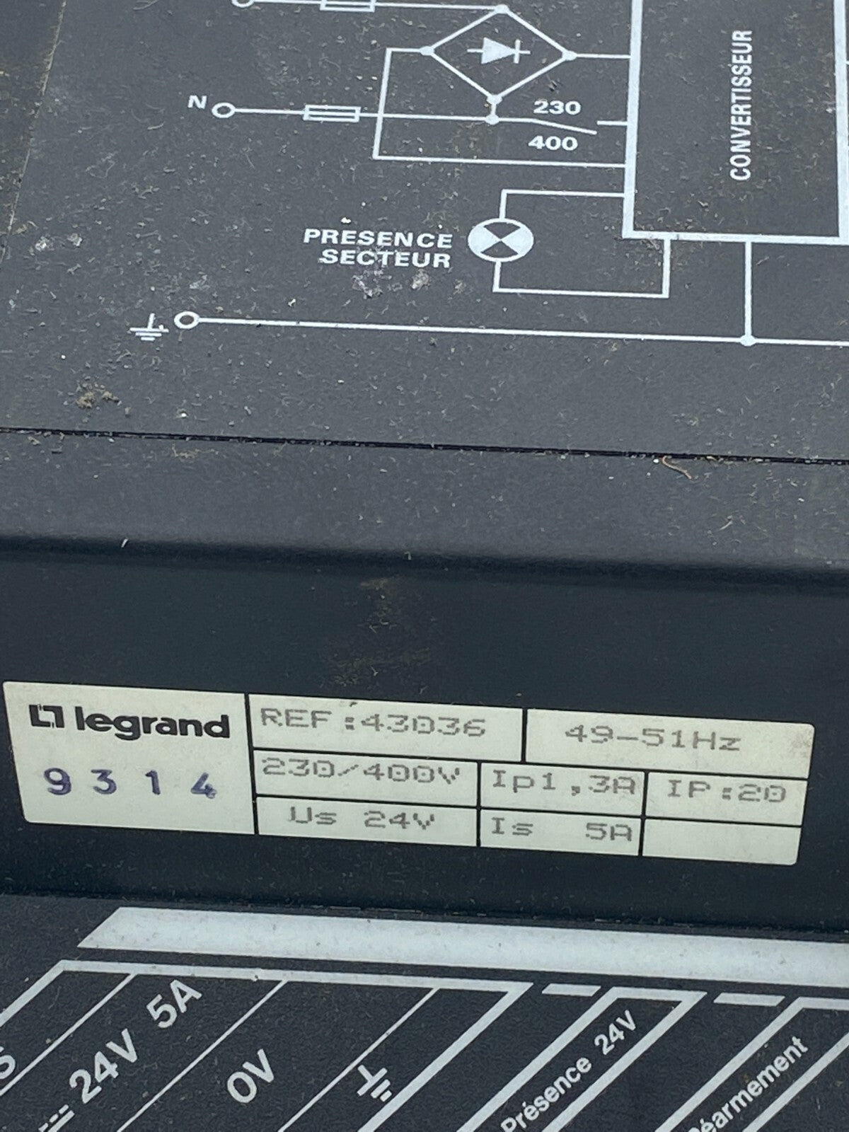 43036 - LEGRAND - 43036 / Alimentation stabilisée 400V 24VDC 5A 