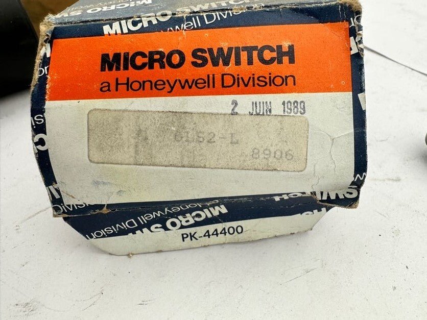 1pc x MICRO SWITCH PRECISION SNAP SWITCH « L126 » 6LS2 - L 8906 10A - 125 250/480 VA - KLR Automation