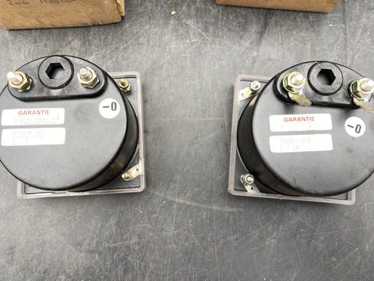 LOT DE 2 CHAUVIN ARNOUX 533325 001 549370 003 VOLTMETRE - KLR Automation