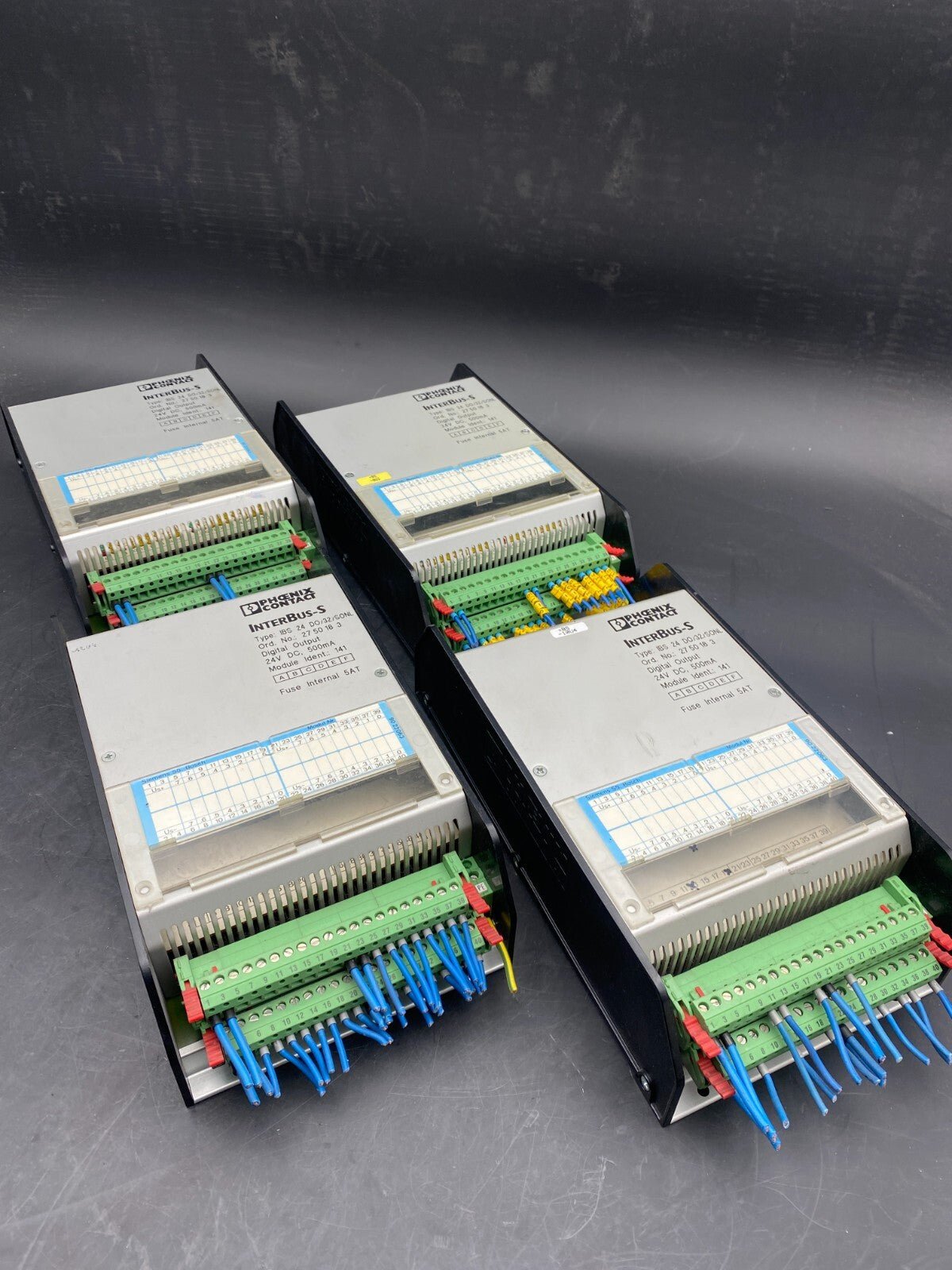 1pc x PHOENIX CONTACT INTERBUS - S IBS 24 DO/32/SONL 2750183 DIGITAL OUTPUT N° 14 - KLR Automation