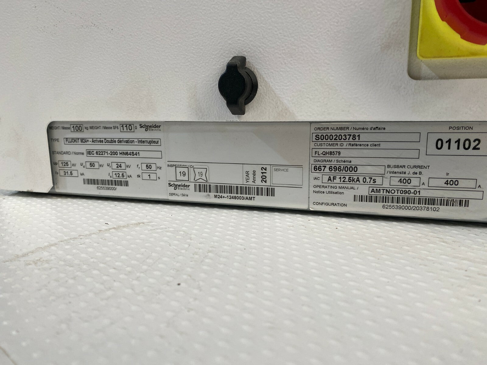 1pc x     Haute Tension SCHNEIDER Fluokit M24+  C440M mechanical control 