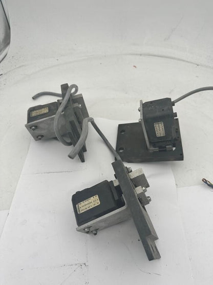 1pc x BINDER VIBRATOR TYPE 20 10105A2 IP 60 70076198/127 0.21A 230V 50Hz - KLR Automation