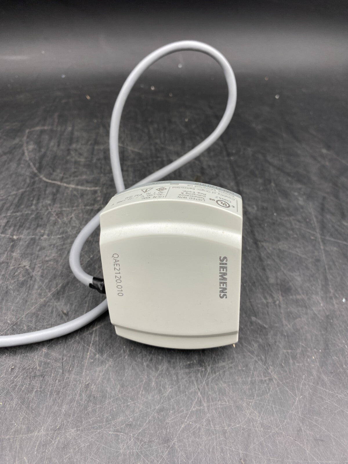 SIEMENS QAE2120.010 DUCT TEMPERATURE SENSOR - KLR Automation