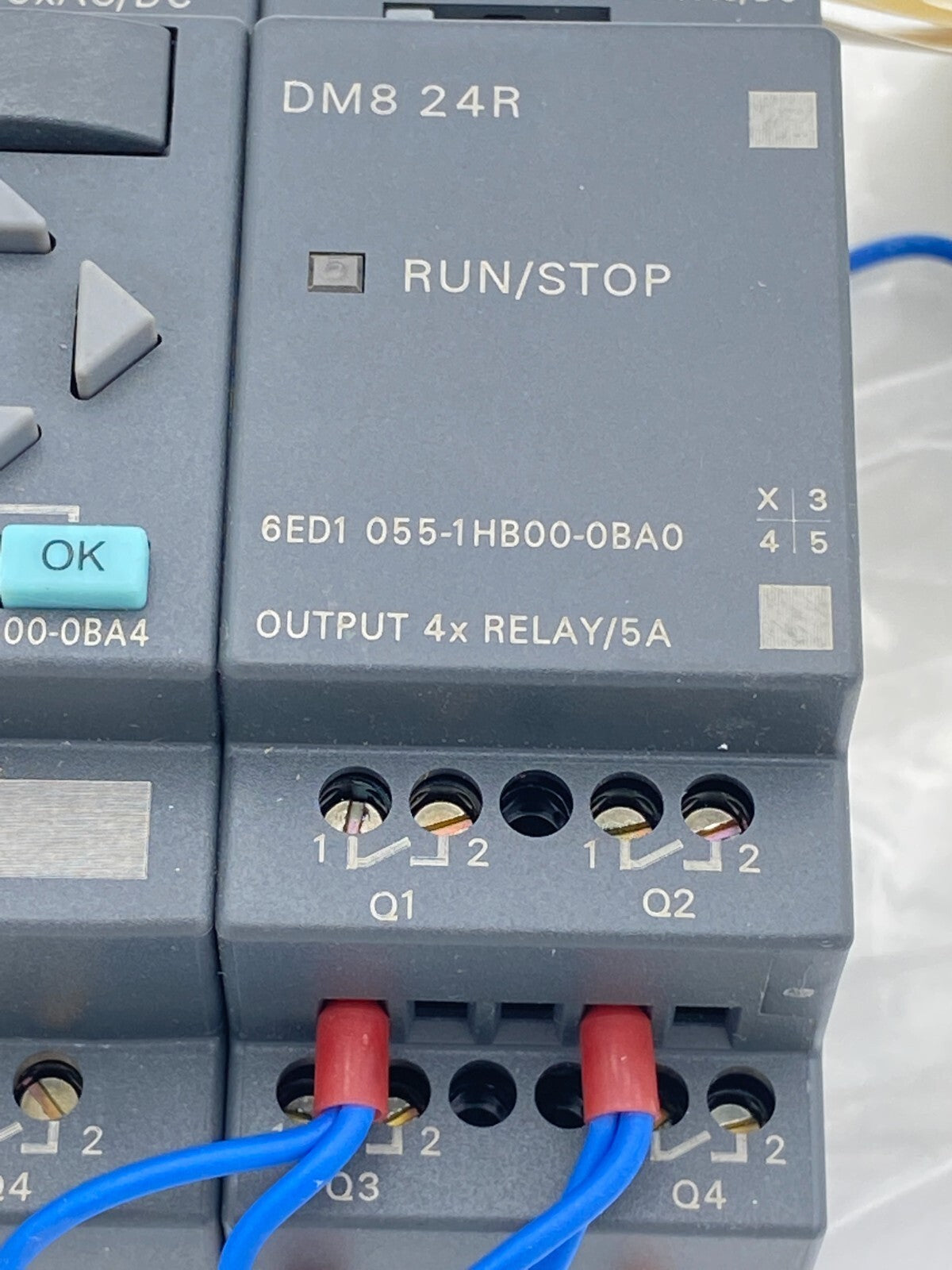 SIEMENS LOGO! 24RC 6ED1 055-1HBO0-OBAO + 6ED1 052-1HB00-0BA4 DM8 24R