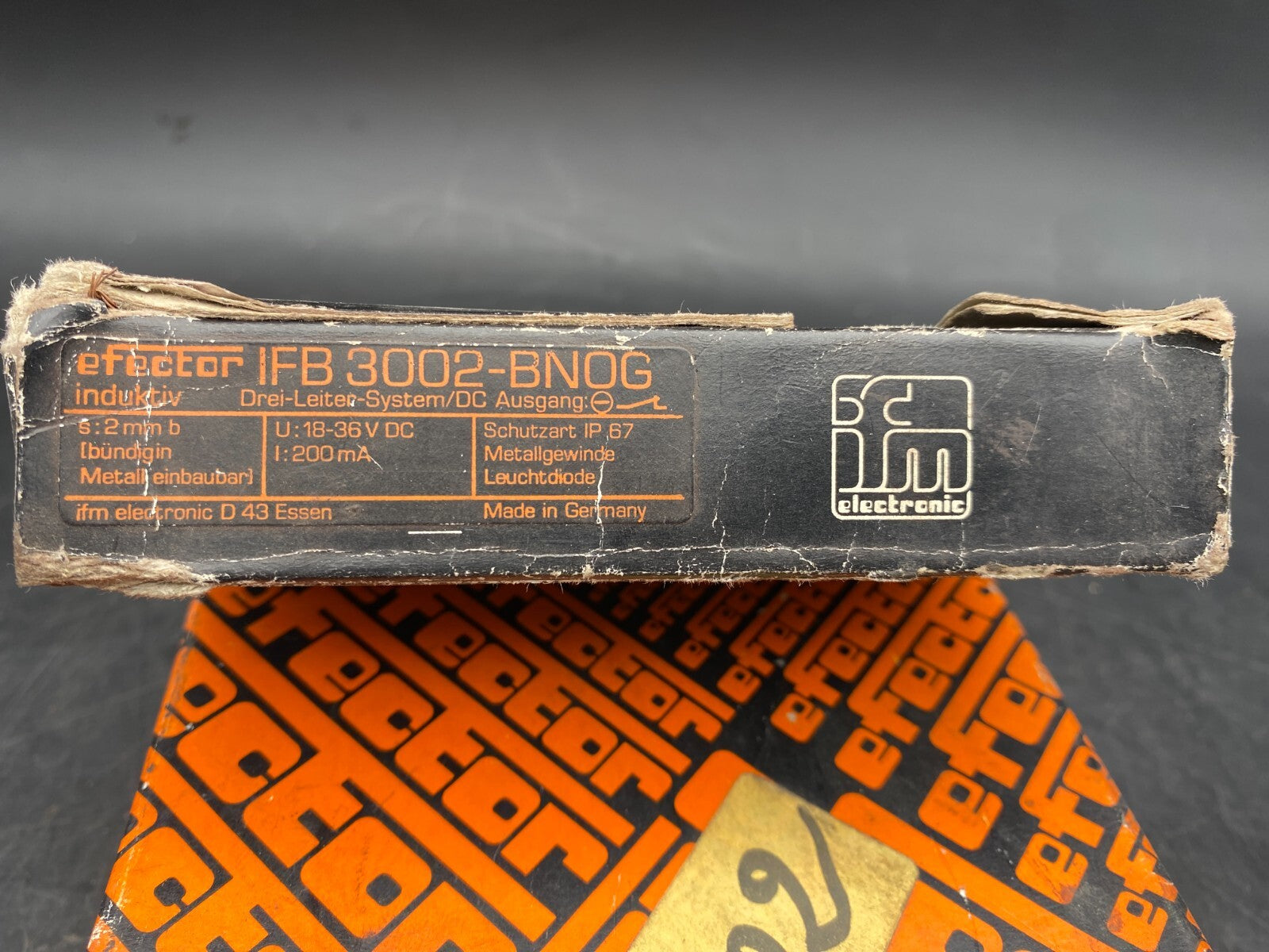 IFM IFB3002-BNOG DETECTEUR INDUCTIF