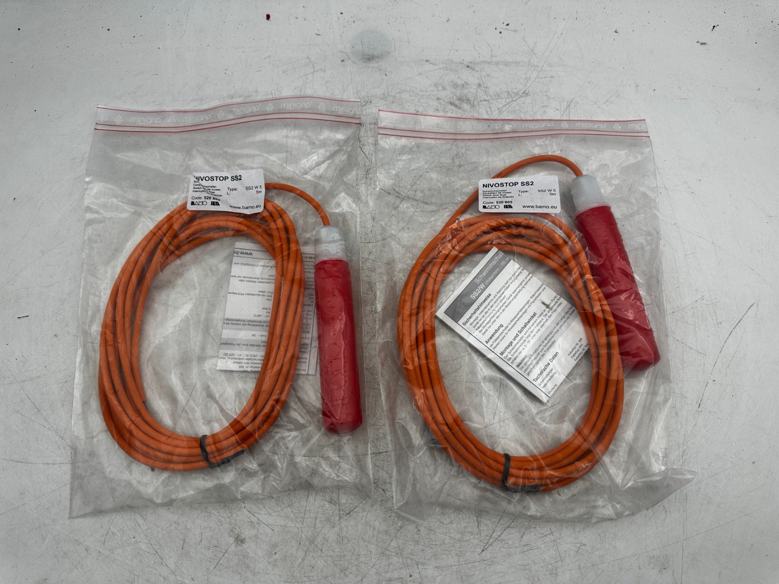 BAMO NIVOSTOP SS2 520 805 SWITCH LEVEL FLOAT TYPE SS2 W 5 5M x1pc - KLR Automation