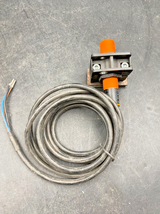 IFM EFECTOR IG5401 IG-3008-BPKG INDUCTIVE SENSOR