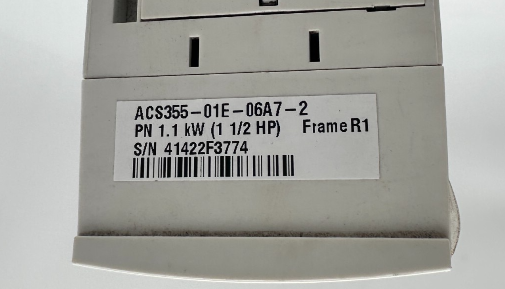 ABB ACS355-01E-06A7-2 UL TYPE 1 MUL1 OPTION 1.1kW FREQUENCY CONVERTER + ACS-CP-C
