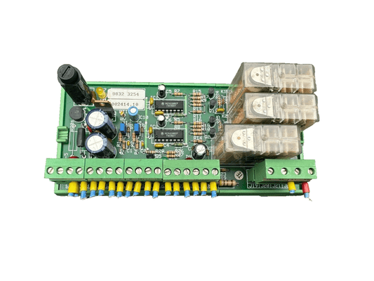 SICK UAS200 7001563 24V AC/DC UNITE DE CONTROL DE SECURITE x1pc - KLR Automation