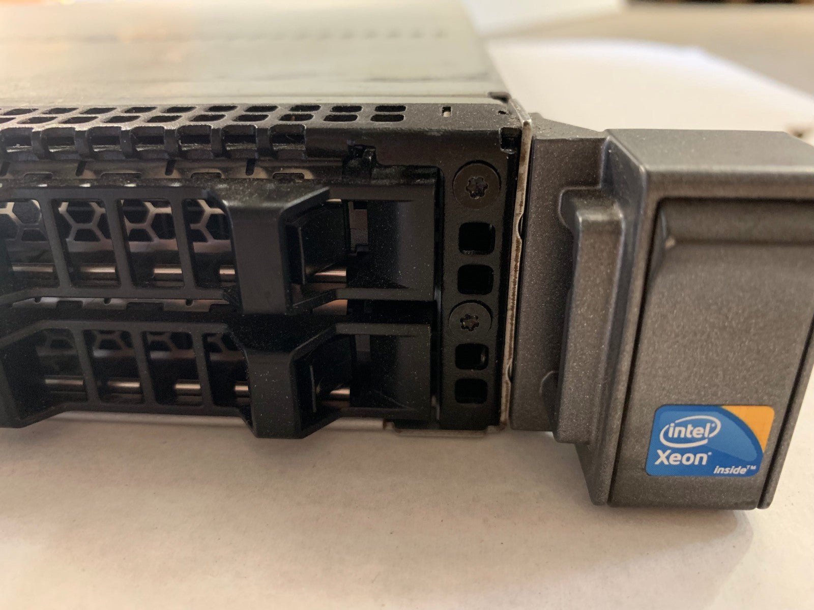 1 x DELL PowerEdge R610 Server System 16 Gb RAM, HDD 2 x 600GO 10K MBF2600RC - KLR Automation