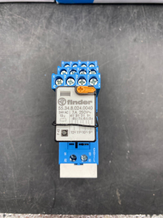 LOT OF 17 FINDER 94.04.SMA + RELAY SCHNEIDER ELECTRIC 55.34.8.024.0040 553480240 - KLR Automation