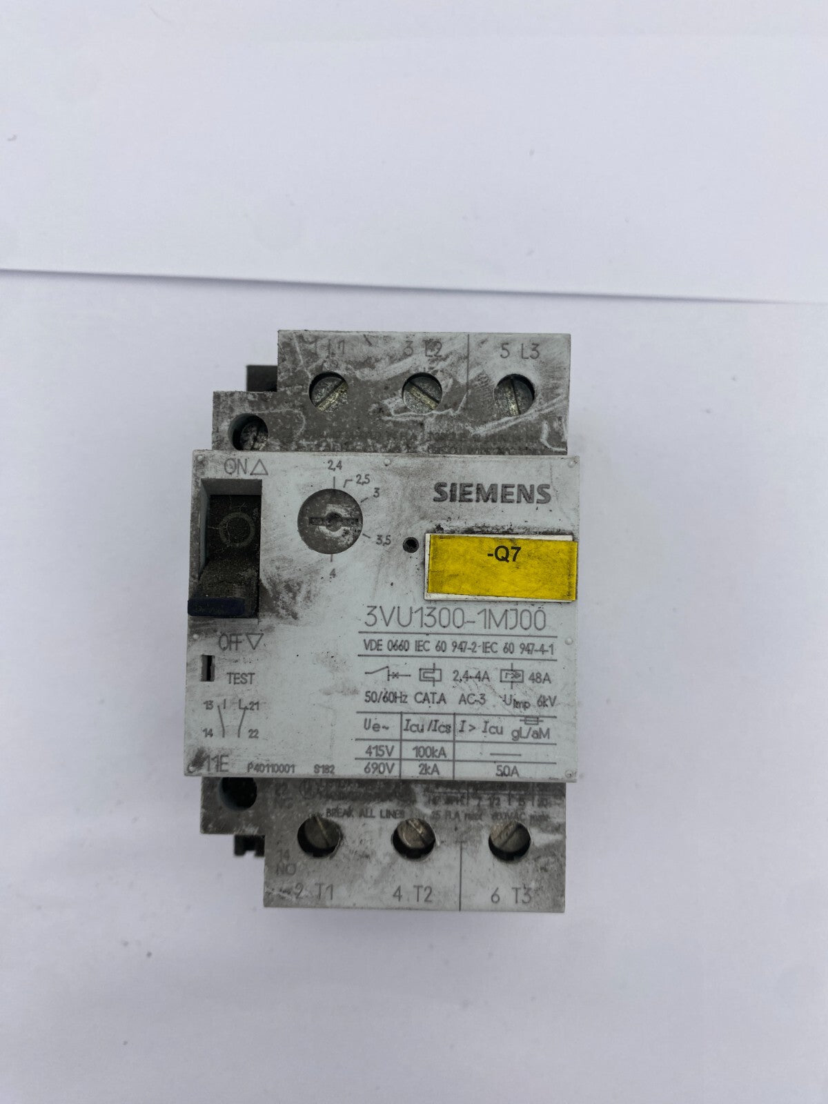 SIEMENS 3VU1300-1MD00+1MH00+1MJ00+1ML00 (x2) CIRCUIT BREAKER
