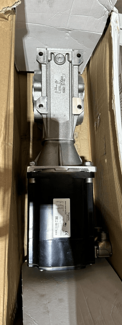 SCHNEIDER ELECTRIC BMH1402P16A2A 3.9 kW 3000RPM + TRAMEC TF63B 2010627027 - KLR Automation