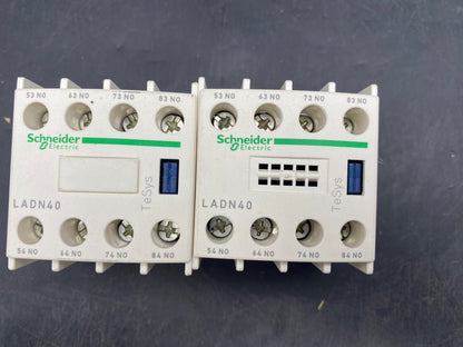 LOT DE TELEMECANIQUE SCHNEIDER ELECTRIC 5 x LADN04 2 x LADN40 4 x LADN20 - KLR Automation