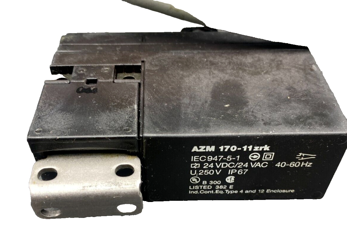 SCHMERSAL AZM 170-11ZRK SOLENOID INTER LOCK SWITC x1pc