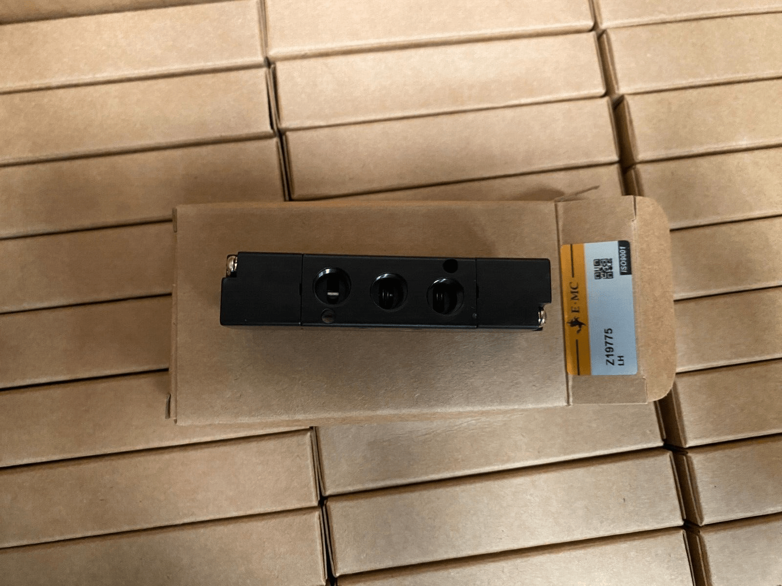 EMC RVA5212 - 06 Z19775 G1/8 Z21504 VANNE DE REGULATION D'AIR 5/2 5/3 x10pc - KLR Automation