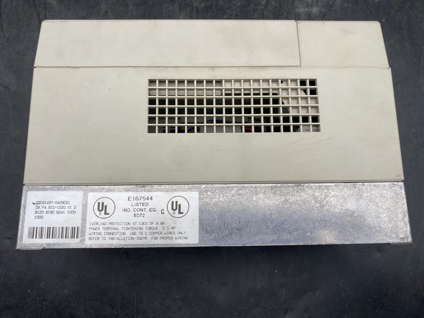 KEB F4 09.F4.S1D-1220/1.2 2.8kVA 1.5kW 2/4P COMBIVERT