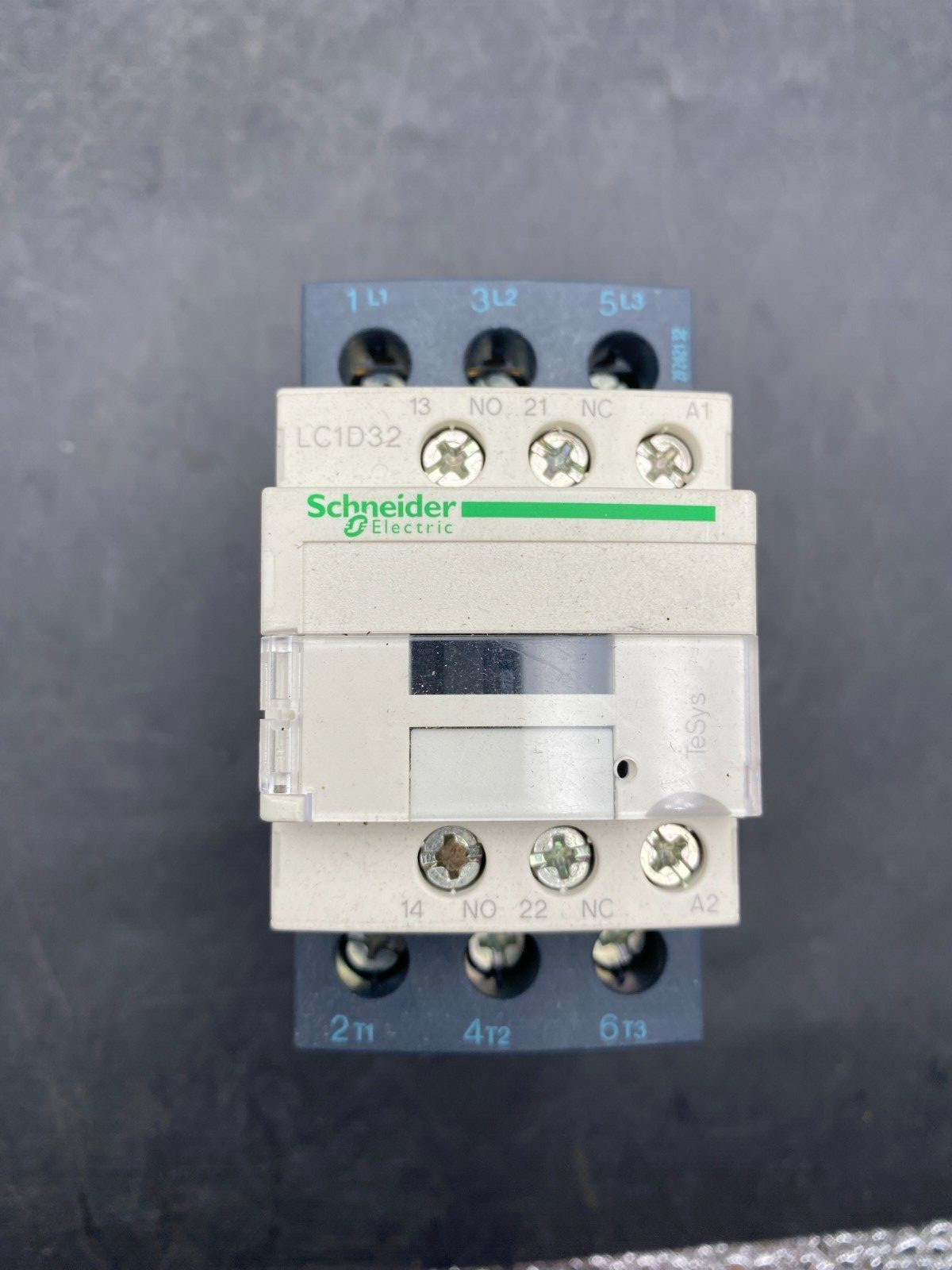 LOT DE 5 SCHNEIDER ELECTRIC LC1D32 CONTACTOR