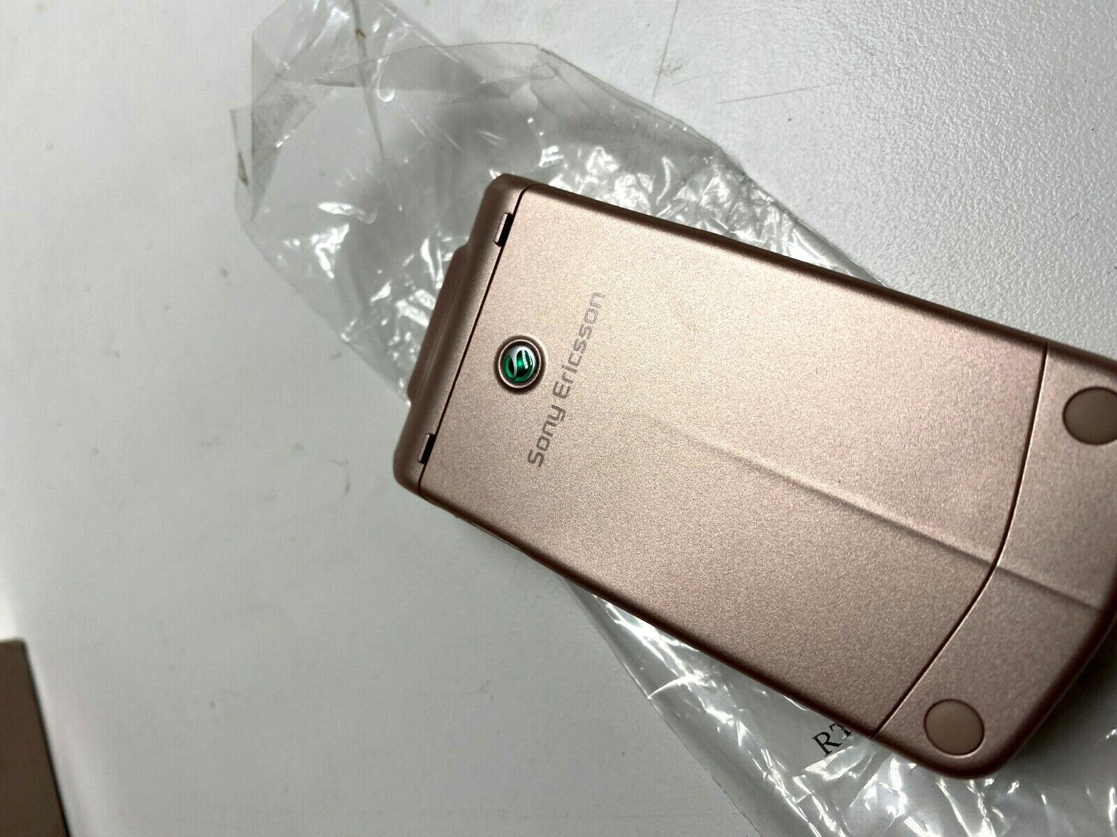 Sony Ericsson Z555i  Mobile Phone Old Stock Rare collectors Mobile Phone Cell