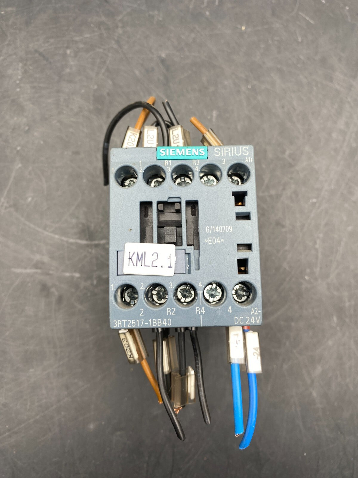 SIEMENS 3RT2517-1BB40 CONTACTOR
