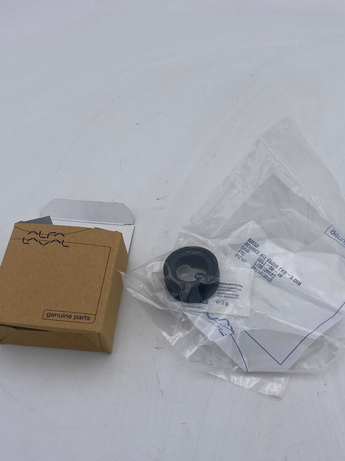 1pc x ALFA LAVAL INC     9611923075        SERVICE KIT EPDM LKB-2 DIN NW25