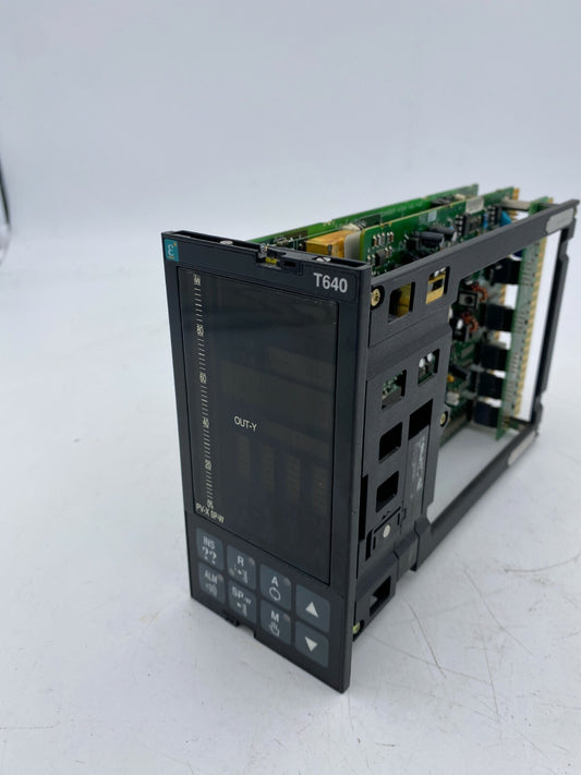 Eurotherm T640  T640/DC/422/HI/HI/M001/T750/CERT/-/FR/BLACK