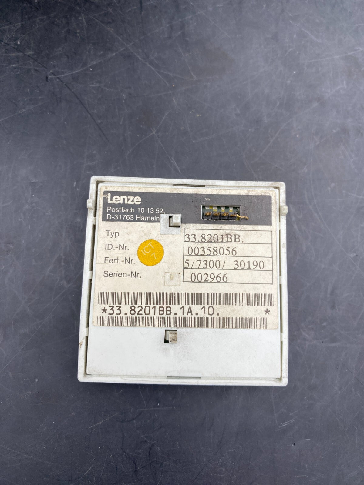1pc x LENZE 33.8218 E FREQUENCY CALCULATOR + 33.8201BB KEYBOARD DISPLAY MODULE